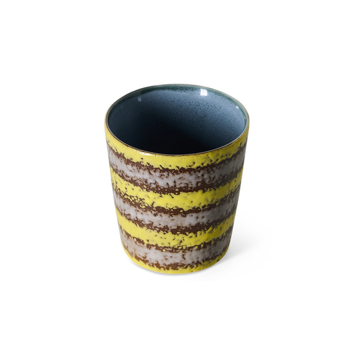 HK Living 70s Ceramics Koffiekop Layers van schuin boven, met zicht op de blauwgrijze binnenkant, op een witte achtergrond