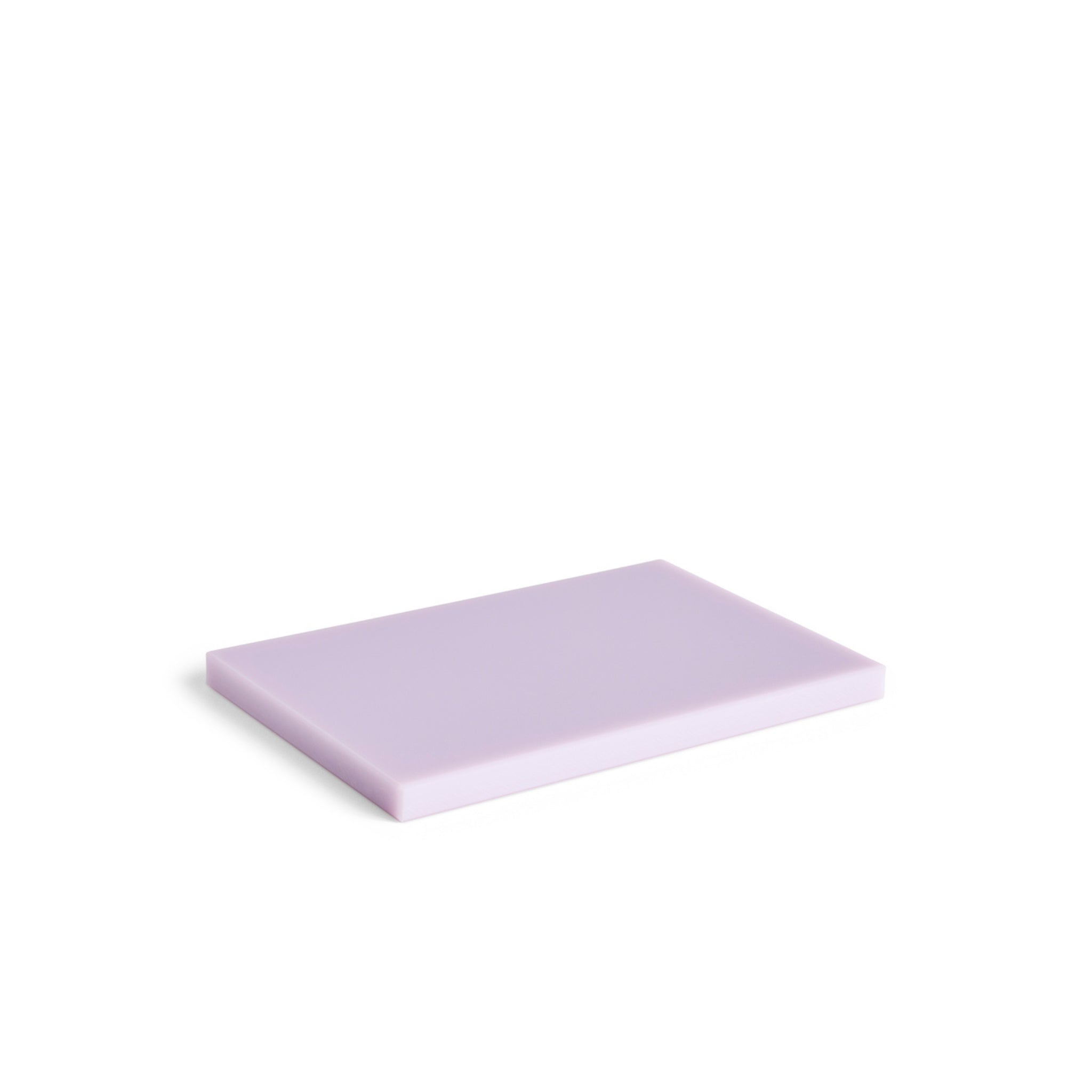 De Hay Slice Snijplank Lavendel 20/30 is een rechthoekige, lichtpaarse snijplank van polyethyleen van Hay, afgebeeld op een witte achtergrond.
