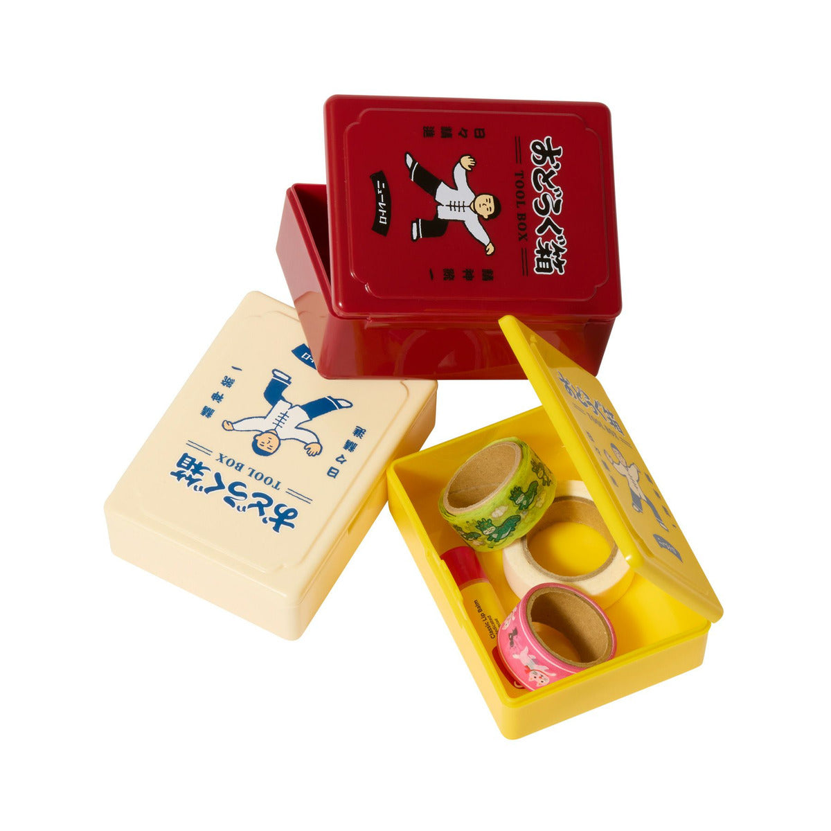 De Tai Chi Mini Opbergdoosjes in rood, ivoor en geel, gestapeld en open met washi tape