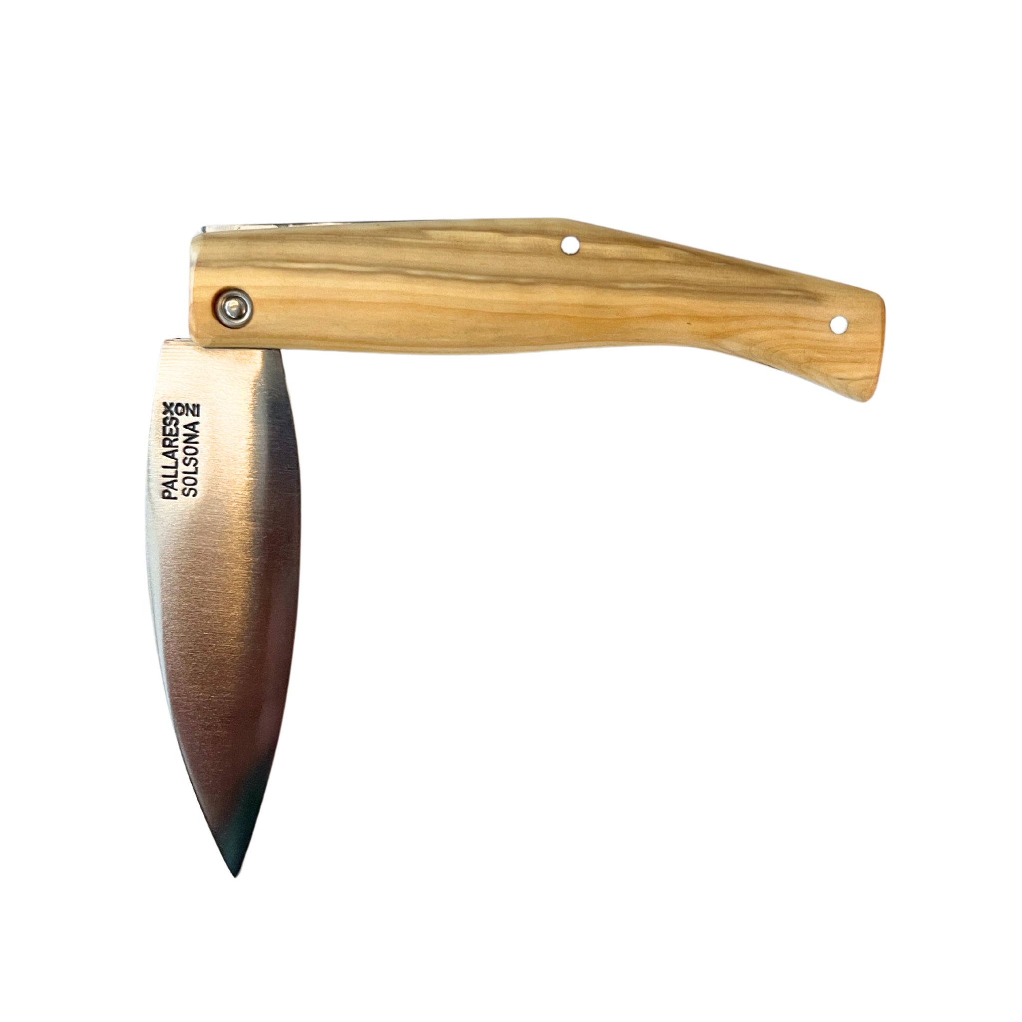 De Pallares Solsona Busa Zakmes Beukenhout 8 cm van Pallares Solsona, met beukenhouten heft en gedeeltelijk geopend roestvrijstalen lemmet, gepresenteerd tegen een witte achtergrond.