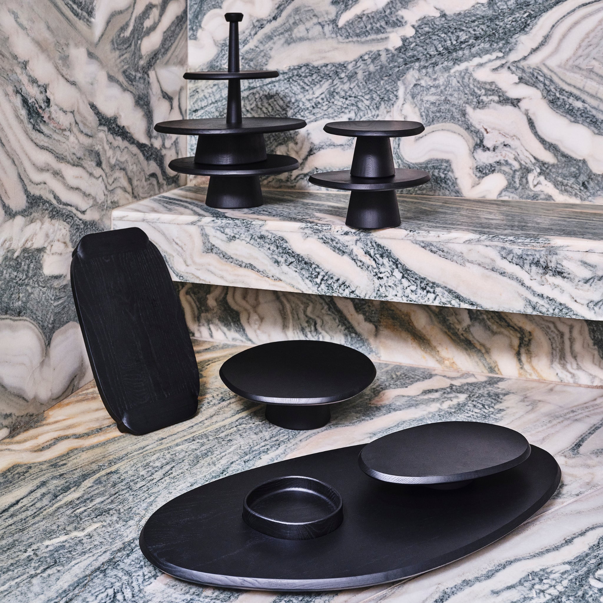 Serax Dune Taartschaal 03 Essenhout Zwart - Serax