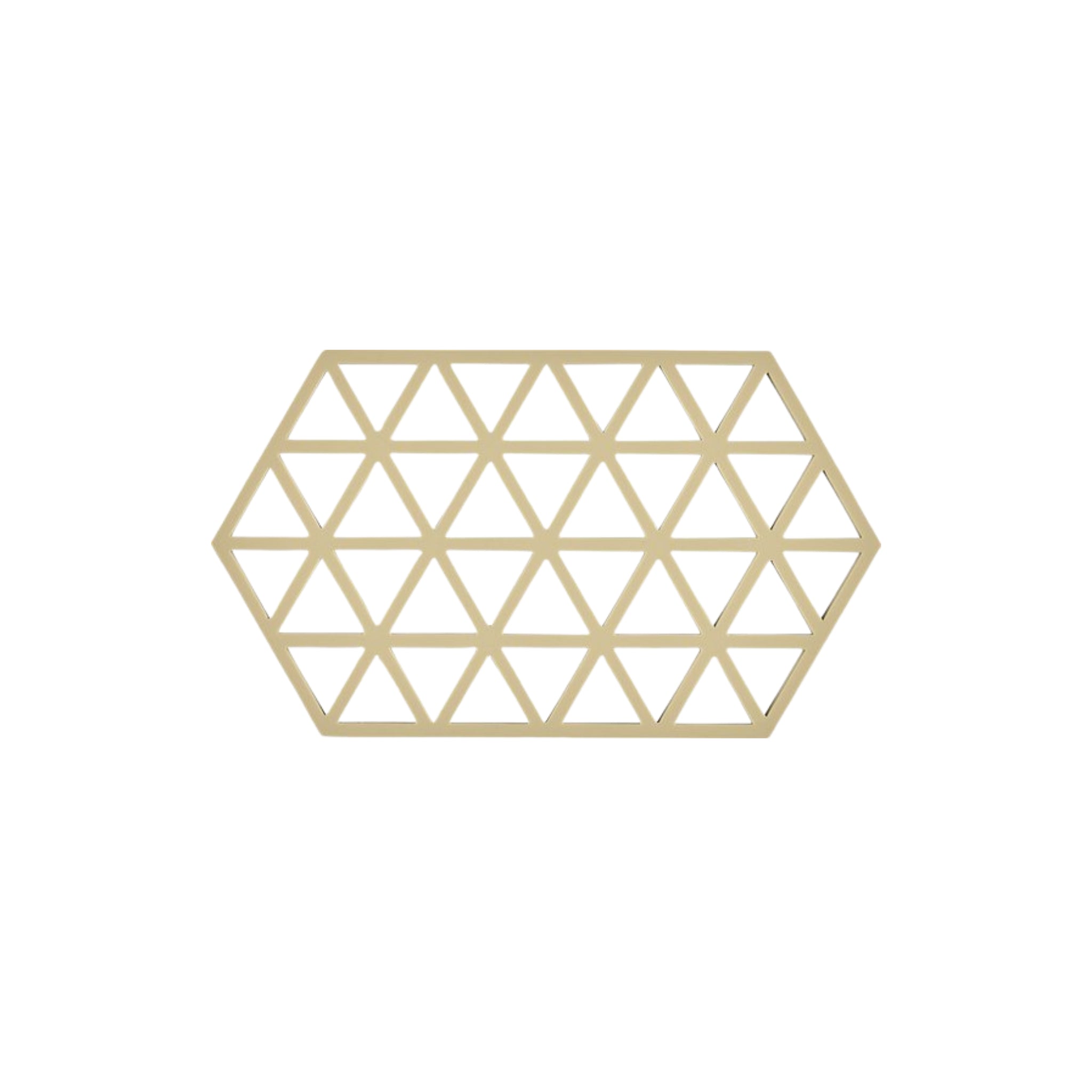 De Zone Denmark Triangles Trivet XL Zand van Zone Denmark heeft een beige zeshoekig frame met elkaar kruisende driehoeken, gemaakt van hittebestendige siliconen - ideaal voor minimalistische interieurs. Afgebeeld op een frisse witte achtergrond.