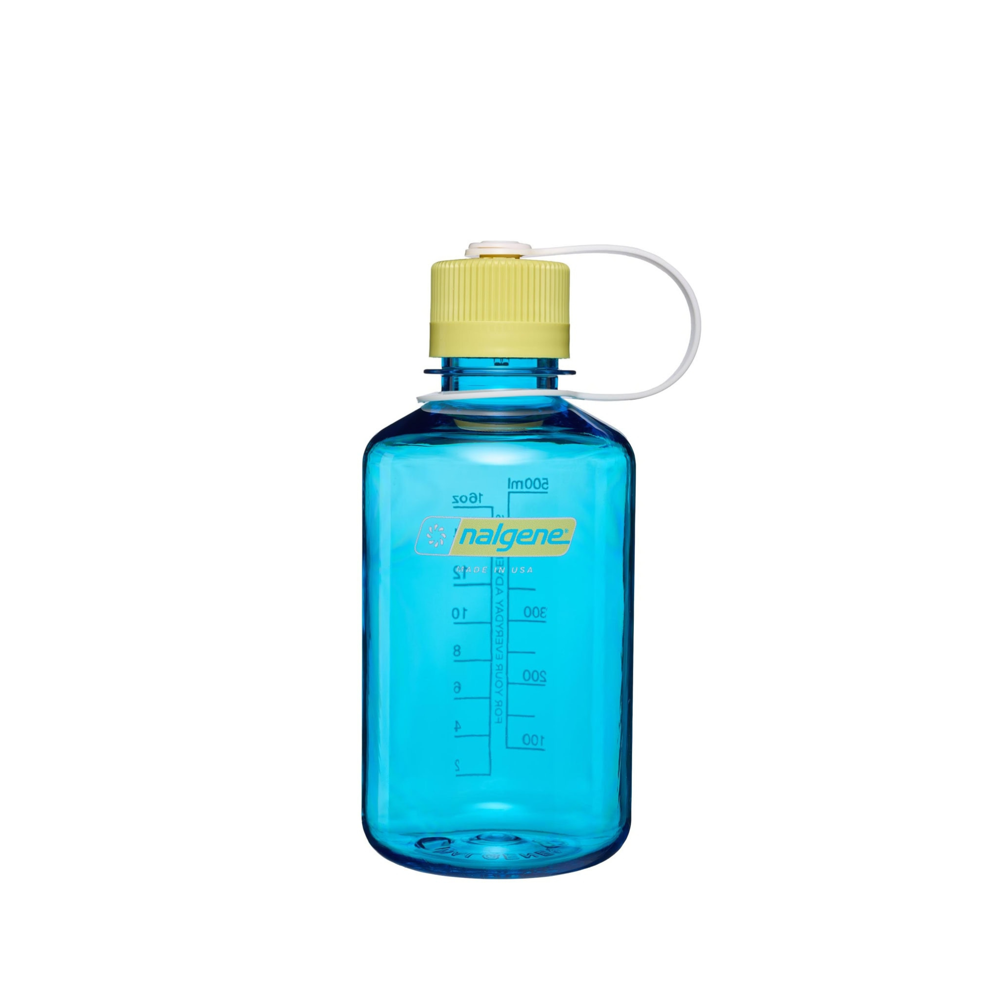 De Nalgene-drinkfles met smalle opening, blauw Atoll Endive, 500 ml, is BPA-vrij, heeft een gele schroefdop, een witte draaglus en maatstreepjes op de zijkant. De fles staat afgebeeld tegen een witte achtergrond.