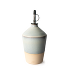 AB Ceramics Olijfolie Fles 2 Prai Opaal 70 cl met hoekige schouder en metalen schenktuit, op een witte achtergrond.