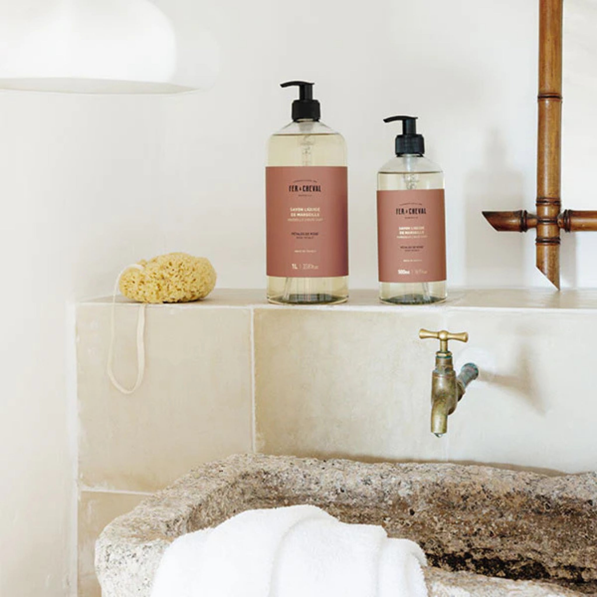 Fer à Cheval Handzeep Pétales de Rose 1L - Fer à Cheval