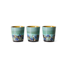Drie HK Living 70s Ceramics Koffiekoppen Agave naast elkaar op een witte achtergrond