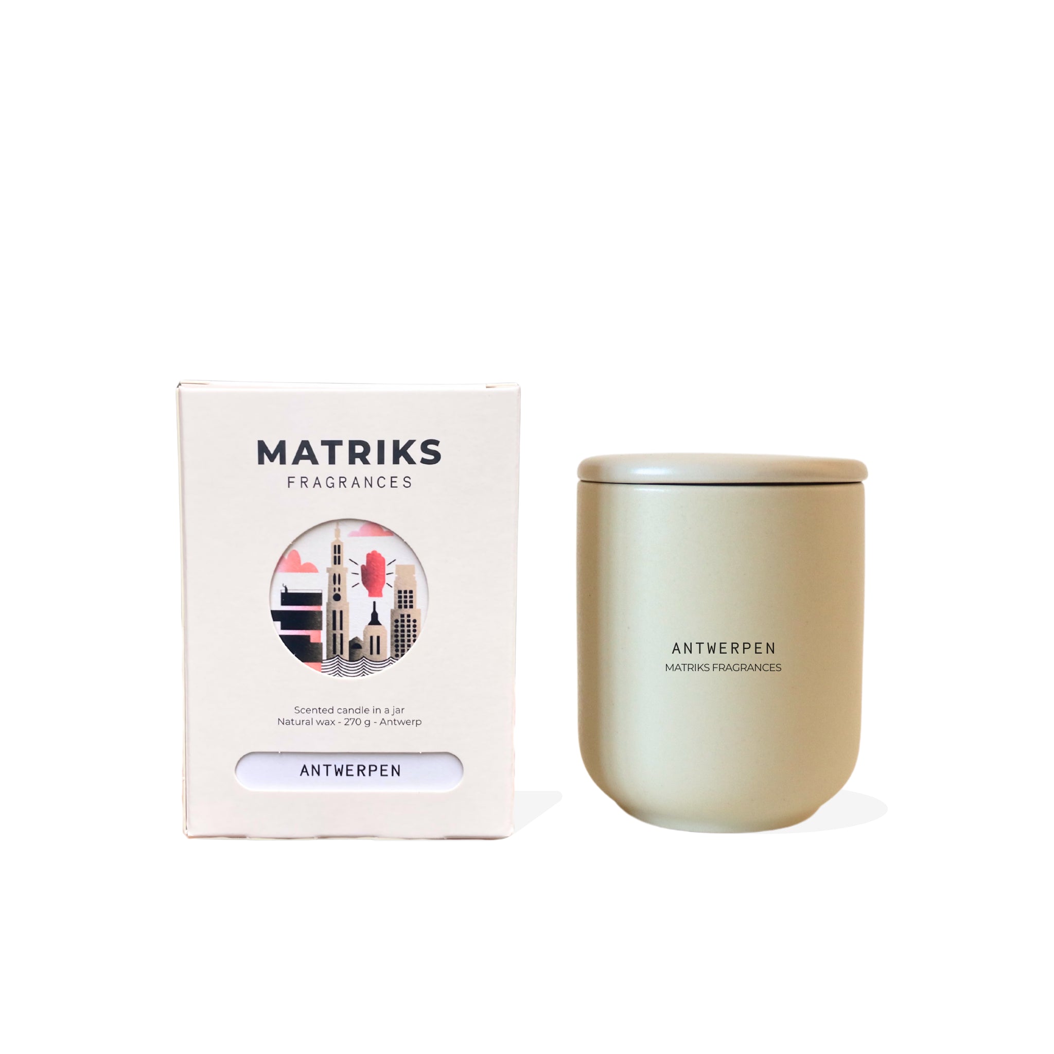 De Matriks Fragrances Geurkaars Keramiek Antwerpen 270 g is een beige kaars van keramiek met "ANTWERPEN MATRİKS FRAGRANCES" op de pot, gecombineerd met een doosje met stadsgezicht - een perfecte handgemaakte kaars van Matriks Fragrances.