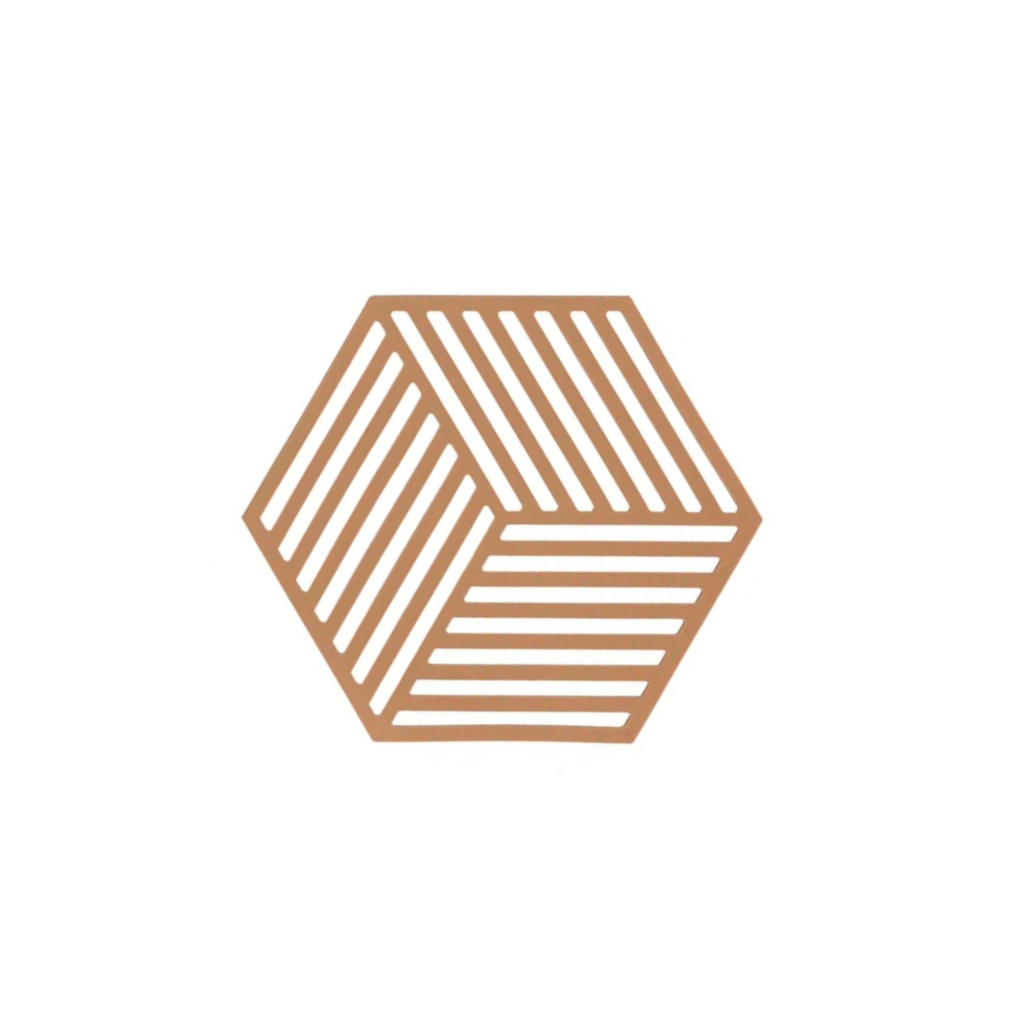 De Zone Denmark Hexagon Trivet Terracotta van Zone Denmark is een bruine siliconen onderzetter met diagonale en horizontale lijnen aan de binnenkant, die een geometrische 3D illusie vormen tegen een witte achtergrond.